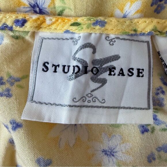 Studio Ease Plus Size Yellow Ditsy Floral Maxi Sundress 26W Cottagecore Style - Picture 5 of 9
